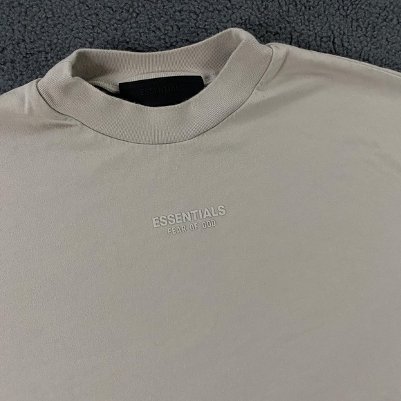 Fear of God Other - Fear Of God Essentials T-Shirt Mens Small Beige Relaxed Fit Logo Tee Crewneck